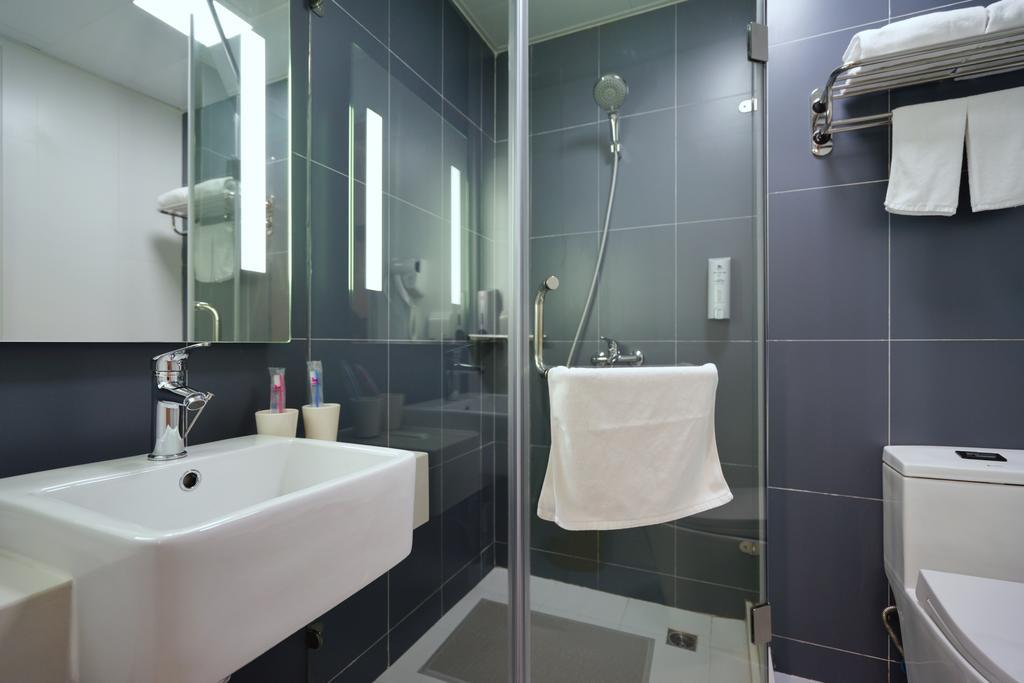 Hanting Hotel Shanghai Xiangyang Road Kültér fotó